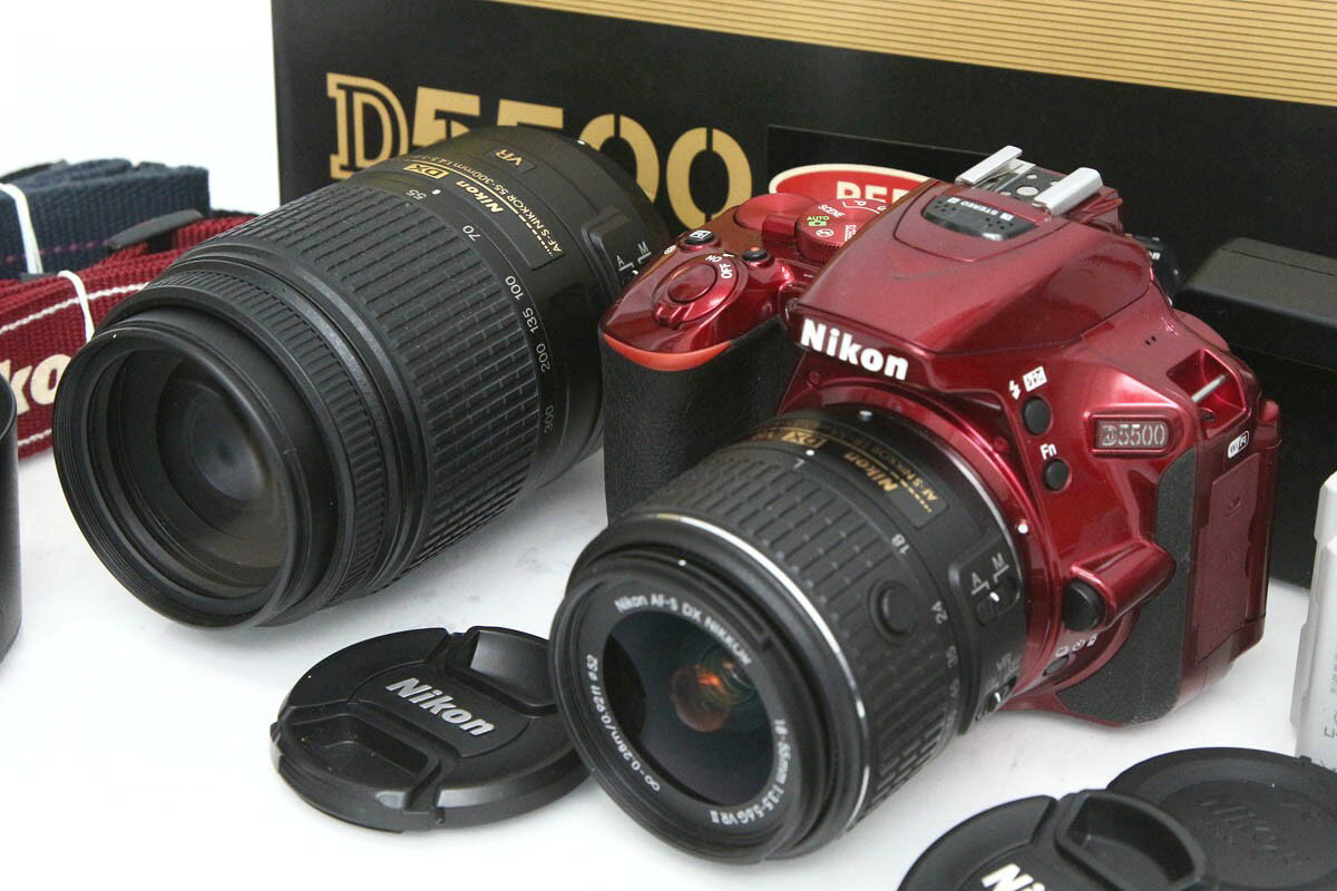 Nikon D5500 ダブルズームキット RED 赤 【公式通販】