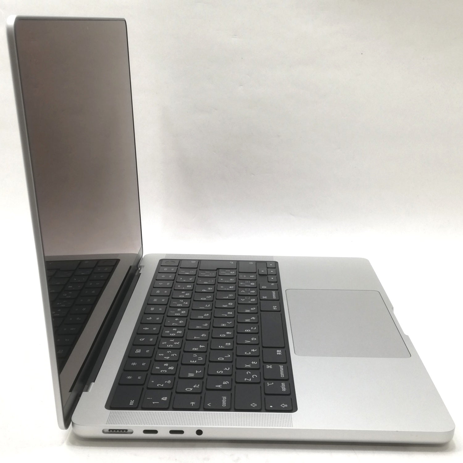 【中古品】Apple(アップル) MacBook Pro M3Pro / 14インチ / 2023 / 18GB / 512GB / シルバー / ランク:B / MRX63J/A / 【中古品管理番号:38853】