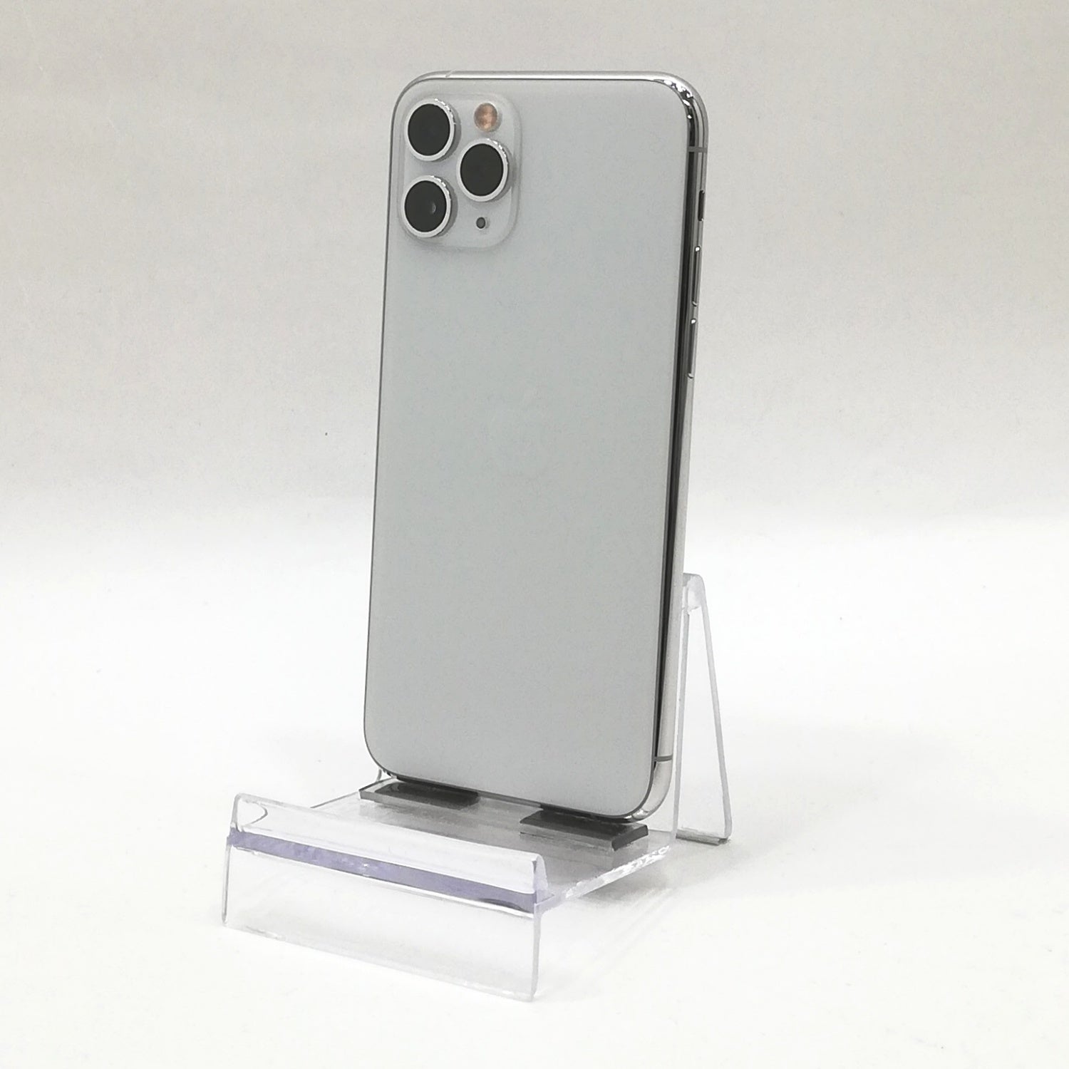 【中古品】Apple(アップル) iPhone 11 Pro / 2019 / 256GB / シルバー / au版SIMロック解除品 / ランク:C / MWC82J/A / A2215 【中古品管理番号:37445】(2)