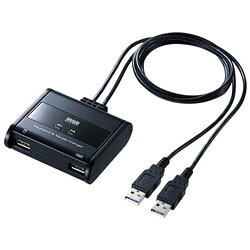 1組のUSBキーボード・USBマウスを2台のパソコンで切り替えて操作できるパソコン切替器。■1組のUSBキーボード・USBマウスで2台のパソコンを切り替えて使用できます。■切り替え方法はパソコンのホットキー(CtrlまたはScr Lock)を2回押すだけの簡単操作。瞬時にもう片方のパソコンへ切替ができます。■キーボードポートをエミュレーションしているため、切り替え後即キーボードの操作が可能です。■接続された2台のパソコンを同時に起動することが可能です。再起動(リブート)時にポートを切り替えなくても完全起動が可能です。■マウス用USBポートはパススルー構造となっておりチルトホイール機能や多機能マウスなども利用可能となっています。■ソフトウェアのインストールが不要で接続するだけで切り替えて使用することができます。■パソコンのUSBポートより電源を供給し動作するためACアダプタが不要です。【製品仕様】■対応パソコン：Windows搭載(DOS/V)パソコン、Apple Macシリーズ ※USBポートを持ち、パソコン本体メーカーがUSBポートの動作を保証している機種。■対応キーボード：USBキーボード■対応マウス：USBマウス■対応OS：Windows 10、8.1、8(64bit/32bit)、7(64bit/32bit)、Vista、XP(32/64bit、各Editon対応)、Windows Server 2016、2012(R2)、Windows Server2008(R2)、Windows Server 2003(R2)、macOS 10.12、MacOS X 10.6～10.11■インターフェース：(パソコン用)USB Aコネクタオス×2(マウス用と共用)(コンソール用)キーボード:USB Aコネクタメス×1、マウス:USB Aコネクタメス×1■切替方式：ホットキー切替(パソコンAとBを切替)・・[Ctrl]キーを2回連続して押す(ただし同じCtrlキー)または、[ScrLock]キーを2回連続して押す (どちらかを選択)■サイズ：W77.99×D72×H24.35mm(本体サイズ)■重量：約120g■付属品：取扱説明書(保証書付き)1組のUSBキーボード・USBマウスを2台のパソコンで切り替えて操作できるパソコン切替器。