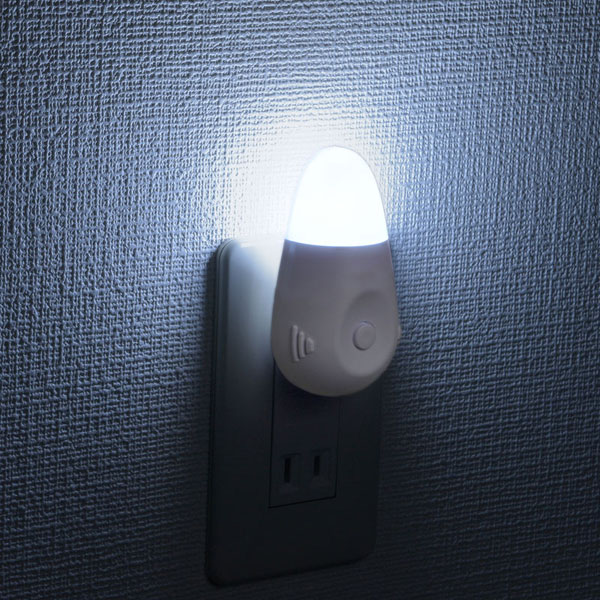 オーム電機 LEDナイトライト 充電式 ホワイト ホワイト NIT-ASWB4-W ［白色 /充電...