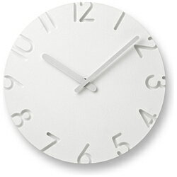 CARVED カーヴド 文字盤から文字を彫刻刀で彫り取ったような印象を与えるこの時計は、グラフィックをフォルムとして扱うことを試みています。彫り込まれた文字の落とす陰影が文字盤に立体感を与え、周囲の光環境に応じて表情を変えます。インテリアの...