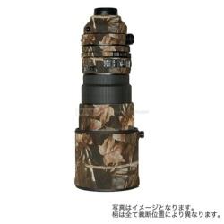 ■望遠レンズの鏡筒をキズから守る「ニコン AF-S VR ED 300mm F2.8G」用の保護カバーです。■これは単なるカバーではなく、使用感を損なわない薄目約2mm厚のネオプレーン生地を使用し、裏には滑り止め加工が施されており、開きの大きな花形フードにも食い付きが良いのが特徴です。※柄は裁断面によって異なります。※狩猟地区で迷彩柄を身に付けて鳥獣を撮影しますと、誤射される可能性があり大変危険です。撮影時に猟区付近には立ち入らないこと、明るい色彩の服装をするなど、十分にご注意ください。望遠レンズの鏡筒をキズから守る「ニコン AF-S VR ED 300mm F2.8G」用の保護カバーです。