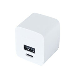 ■ACプラグが収納できるコンパクト設計なので持ち運びに便利、キューブ型デザイン■12W充電（5V2.4A）で、iPhone/スマートフォン対応■リバーシブルAポートとCポートなので表裏気にせず挿せる■海外でも使用できる100V?240V対応GaN(窒化ガリウム) 採用GaN(窒化ガリウム) 非採用最大出力(単ポート)7.5W最大出力(合計)7.5WUSB-Cポート数USB-C×1USB-Aポート数USB-A×1USBポート総数2ポートケーブル仕様アダプタ本体のみコンパクトタイプのTypeC＆USB充電器
