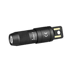 [充電式＆キーホルダー付き] 充電式なので、製品は再利用可能です。更に、専用のキーホルダーも付属しており、キーホルダーやバックパックのストラップに取り付けることもできます。[一瞬で点灯＆一体型USBプラグ] マグネット式なので一瞬でキャップを本体から外して点灯できます。またキャップを取り付けると瞬時に消灯することができます。またテールキャップにはUSB Aプラグが内蔵されており、アダプタやモバイルバッテリー、コンピューターのUSBポートに直接差し込んで充電することができます。[レンズ＆高性能LED]光学グレードのレンズを採用し、高い透明性を持つし耐熱性、耐傷性が高、レンズが傷つきにくいです。更に、高性能LED光源と相まって、出力光スポットが均一で、長時間使用しても視覚的な不快感もありません。[1.5m耐衝撃&IPX6級防水] 1.5メートルの耐落下効果とIPX6規格の防水力を備えており、雨や雪などの悪天候でも気にせず、お好きなだけお使いいただけます。[小さくて明るい&丈夫で長持ち] 長さは5.5cm、直径は1.51cm、重さは19.5g。小指ほどの大きさでポケットに入れられ、持ち運びに便利です。明るさは50ルーメンで、日常の照明ニーズに応えることができます。