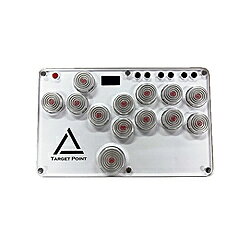 ■A5サイズ並みの超コンパクト設計で場所を取らない本体サイズ「196mm × 123mm × 16mm」、重量わずか520gという、A5サイズ（148mm × 210mm）を下回るほどのコンパクト設計を実現しました。限られたデスクスペースを広く有効活用できるだけでなく、カバンやリュックにすっぽりと収まるため、友人宅への持ち寄りやオフライン対戦会、ゲーム大会への遠征時にも負担なく持ち運ぶことができます。■格闘・アクションに特化した高性能レバーレス設計方向キーをボタン操作に置き換えることで、従来のジョイスティック（レバー）に比べて入力のズレをなくし、コマンド入力のミリ秒単位の高速化を実現します。PC、STEAM、Nintendo Switchなどのマルチプラットフォームで動作し、対戦格闘ゲームのポテンシャルを最大限に引き出します。※PS4やPS5で使用する際は、別途対応 of コンバーター（Brook社製等）が必要となります。■Punk Workshop製ボタンキャップ採用トッププレイヤーから評価の高い「Punk Workshop」の極薄・透明ボタンキャップ（24サイズ12個、30サイズ1個）を採用し、ブレのない心地よい打鍵感と優れた耐久性を提供します。■自分仕様へカスタマイズできるキースイッチはハンダ付けなしで簡単に引き抜いて交換できる「ホットスワップ仕様」となっています。付属のキー引き抜き工具（Key Puller / Axle Puller）を使用し、お好みのスイッチへの変更や、特定のキーだけ重さを変えるといった柔軟な打鍵感のフルカスタムが可能です。■ワンタッチで設定可能な簡単システム切替本体起動時のボタンホールド操作により、「5種類の入力モード（Dinput、Xinput、Switch、HID-KB、PS5）」を簡単に切り替えられます。さらに、大会のレギュレーションやプレイヤーの好みに合わせて「3種類のSOCDモード（ニュートラル、上優先、後入力優先）」を瞬時に選択可能です。現在の設定状況は本体上部のミニモニターでリアルタイムに確認できます。■プレイスタイルを広げる独自機能＆多彩なRGBアニメーション本体側面（左側脇）に独自の「機能切替スイッチ」を搭載しています。スイッチ操作によって「最下部の親指ボタン（スペースキー）と最上部の上方向ボタン（Wキー）を同じ機能にする」か「別々の独立した機能を割り当てる」かを一瞬で切り替え可能。また、ゲームプレイを鮮やかに演出するRGB LEDライトは、キー操作だけで明るさや20パターンのアニメーションパラメータを簡単に変更できます。■「GP2040-CE Web Configurator」による高度なボタンマッピングローカルWebサーバー機能を内蔵しており、指定のボタンを押しながらPCへ接続するだけで、ブラウザから詳細な設定ページへアクセスできます。ピンマッピングの変更や各キーへの機能の再割り当て、ターボモードの連射速度調整（1秒間あたり1回?60回）など、自分に最適なボタン配置を自由に構築可能です。本体サイズ196 x 123 x 16mm本体重量520 g種類レバーレスコントローラーインターフェースUSB-C（デバイス側）/ USB-A（ゲーム機側）対応機種PC、STEAM、SWITCH　※PS4やPS5で使用する際は、別途対応のコンバーターが必要となります。付属品キー引き抜き工具、Type-C USB ケーブル仕様1内臓ボード：GP2040-CEスイッチ： Outemu 赤軸メカニカルキーボタンキャップ：Punk WorkshopA5サイズ並みのコンパクトさを実現し、デスクの上でも場所を取らずに使える省スペースな格闘・アクション向けレバーレスコントローラー。高性能RP2040チップとGP2040-CEシステムを内蔵し、PCやSteam、Switchなど幅広い機種に対応。Punk Workshop製ボタンキャップ、現在の設定をリアルタイムに示すミニ液晶ディスプレイを搭載した、持ち運びやすさと操作性を両立した1台です。