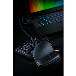 RAZER(レイザー) 左手用ゲーミングキーパッド リストレスト付 Tartarus V2 RZ07-02270100-R3M1 ［有線 /その他配列 /その他］ RZ0702270100R3M1