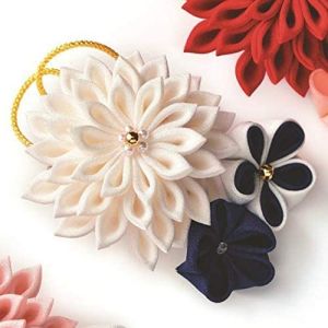 【パナミ Panami】パナミ ちりめん細工キット 正絹 つまみ細工 煌めきのブローチ 白 LH-453 Panami PAN..