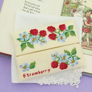 【オリムパス】オリムパス クロスステッチ 刺しゅうキット フラワーエンブロイダリー イチゴのティッシュケース クリーム 9053