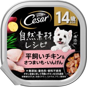 平飼いで育ったチキンに、さつまいもといんげんを加え、着色料・香料不使用で愛情込めて調理しました。DHA配合で脳の健康を維持します。おいしく身体の健康にも優しい、安心の愛情ごはんです。【原材料】肉類(チキン、家禽等)、さつまいも、いんげん、チコリー繊維、ビートパルプ、フィッシュオイル(DHA源)、ハーブ、ビタミン類(B1、B5、B6、B12、D3、E、コリン、葉酸)、ミネラル類(Ca、Cl、Cu、I、K、Mg、Mn、Na、P、Se、Zn)、増粘多糖類【保証成分】タンパク質5.0%以上、脂質5.0%以上、粗繊維1.0%以下、灰分3.0%以下、水分89.0%以下【エネルギー】75kcal/85g(1トレイ)【給与量の目安】体重5kg以下の場合:110g〜360g【保管方法】・直射日光、高温多湿の場所をさけて保存してください。・開封後はお早めにご使用下さい。【賞味期限】24ヶ月【原産国または製造地】オーストラリア【広告文責】ハーマンズ株式会社03-3526-5222【製造販売元】マースジャパンリミテッド【生産国】オーストラリア【商品区分】犬用フードペットフード(食品)賞味(消費)期限について最新の賞味(消費)期限でのお届けが出来るように、ご注文分を都度メーカーや問屋から最新在庫を取寄せし出荷しています。賞味(消費)期限のお問い合わせや指定はこのような都合上お受け致しかねております。また商品によってはメーカーにより期限の設定が無い場合がございます。