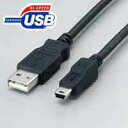 ● USB2.0対応のUSBケーブル（A：ミニBタイプ）USB（Aタイプ）のインターフェイスを持つパソコンやUSBハブなどに、USB（ミニBタイプ）のインターフェイスを持つデジタルビデオカメラなどを接続できます。● ノイズに強いフェライトコア内蔵ケーブルフェライト粉末でケーブル被覆を作ることにより、内部ノイズ・外部ノイズ両方に強いケーブルが完成しました。フェライト磁力の磁気シールド効果により、外来ノイズから信号線を強力に守ります。また、フェライトコアは信号線などに近いほど効果を発揮する特性があるので、ケーブル外皮内にあるフェライトシースは、非常に効率的な高周波ノイズ対策ができます。高速伝送が必要なUSB2.0対応ハードディスクなど、高速転送が必要なデバイスでのご使用でより効力を発揮します。■商品スペックケーブル長：1mUSB：2.0対応コネクタ：Aオス-miniBオス写真と色やコネクターデザインが異なる場合がありますルーメン RUMEN ルーメン USBケーブル Aオス-miniBオス 1m USB2-510(ブラック)