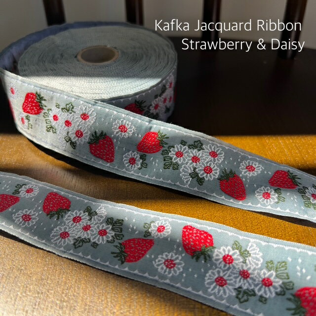 OKB fabric㤨Kafka Jacquard Ribbon Strawberry & Daisy  եܥ ̲ İ ѥܥ ϥɥᥤ եܥפβǤʤ200ߤˤʤޤ