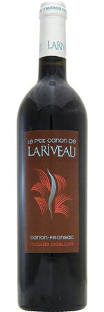 ル　プチ　カノン　ド　ラリヴォー　2020年　赤　750mlLE PTIT CANON DE LARIVEAU 2447e　強く、華やかで魅力的なアロマと果実味、旨みを引き出した、ニコラ氏こだわりの1本。フレッシュで清涼感のあるワイン。