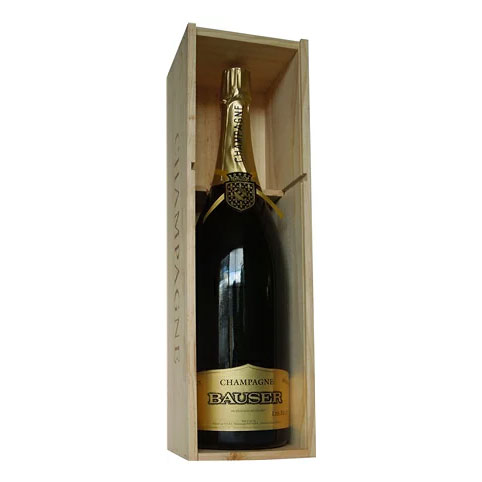 ボゼール　ブリュット　レゼルヴ　ジェロボアム（木箱入）　NV　白泡　3000ml/1本BAUSER　BRUT RESERVE2052自社所有の最良の一区画をセレクト、さらに一番絞りの果汁だけを使って造られます。クリーンで濃密な味わい。ピノノワールの出来が良かった1997年産100％