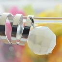 (夢・願望) 天然石イヤーカフ片耳 マザーオブパール 8mm カット 丸玉 Mother of Pearl ノンホール パワーストーン (送料無料)