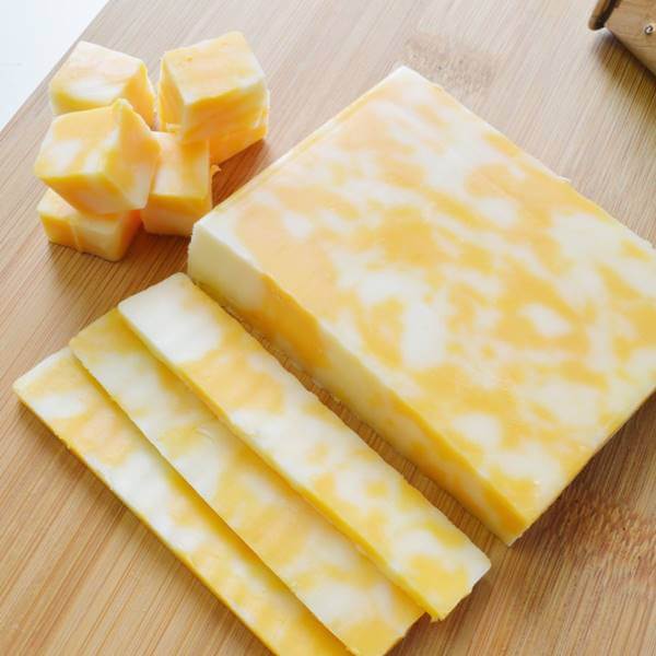 コルビージャックチーズ 約180g前後 アメリカ産 ナチュラルチーズ クール便発送 COLBY JACK Cheese チーズ料理