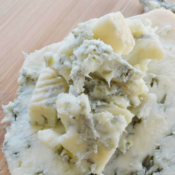 ゴルゴンゾーラ ピカンテ チーズ 約360g前後 イタリア産 ナチュラルチーズ クール便発送 Gorgonzola Cheese チーズ料理