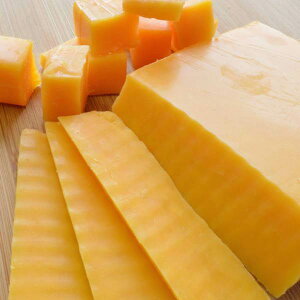 レッドチェダーチーズ 約540g前後 ニュージーランド産 ナチュラルチーズ クール便発送 Red Cheddar Cheese チーズ料理