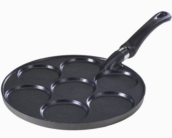 ノルディックウエア パンケーキフライパン 丸型7個 フライパン Nordic Ware Scandinavian Silver Dollar Pancake Pan 1940