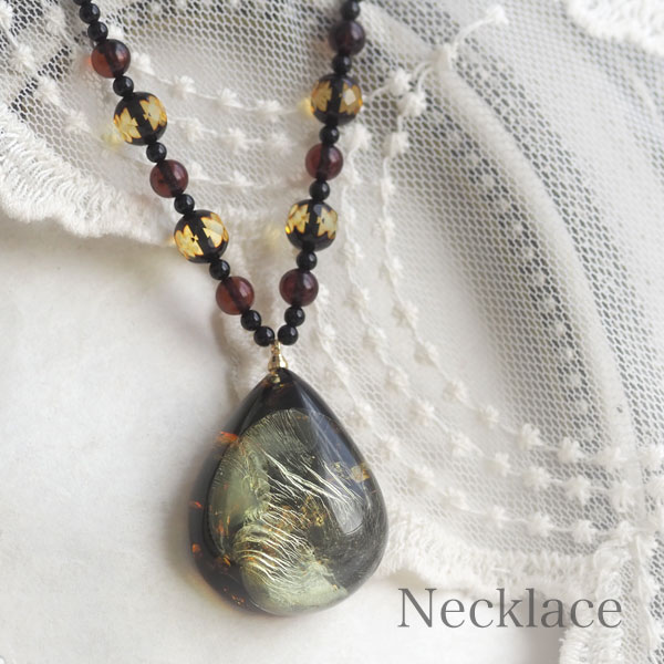 【バルト海の琥珀】大粒アンバールース　オニキスネックレス【送料無料】【ケース付】【j608】【Sランク】 パワーストーン　天然石　ラッピング　ジュエリー　こはく　ネックレス　ギフト　誕生日　贈り物　amberのサムネイル