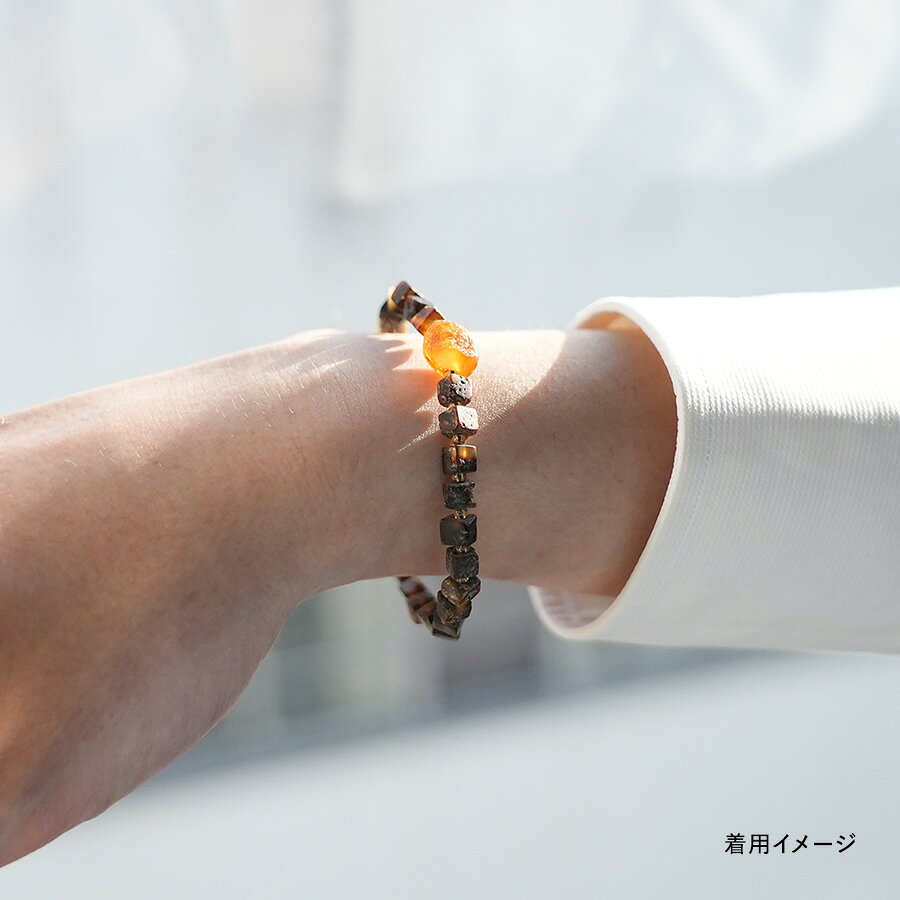 【バルト海の琥珀】天然琥珀ブレスレット【送料無料】【ポーチ付】【j999】【コレ...