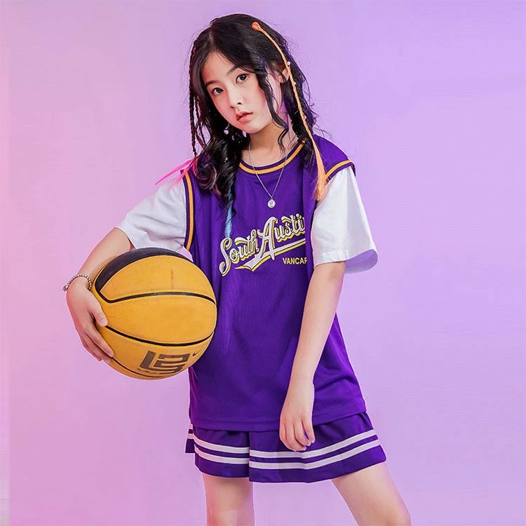 Akyron Styleのダンス衣装 ヒップホップ キッズ ダンス衣装 セットアップ スポーツウェア キッズ パンツ スカート イベント 子供服 ダンス ダンスウェア ジュニア オシャレ 女の子 男の子 応援団 舞台衣装 子供服 ダンス発表会 練習着 演出服 バスケットボール 野球 イエロー パープル｜アングル3