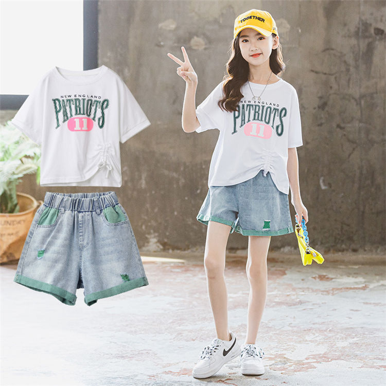 Rakuten - 韓国子供服 セットアップ 夏 2点セット Tシャツ+パンツ デニムパンツ 子供服 半袖 トップス 女の子 上下セット キッズ ジュニア おしゃれ カジュアル 普段着 通学 通園 110-170cm