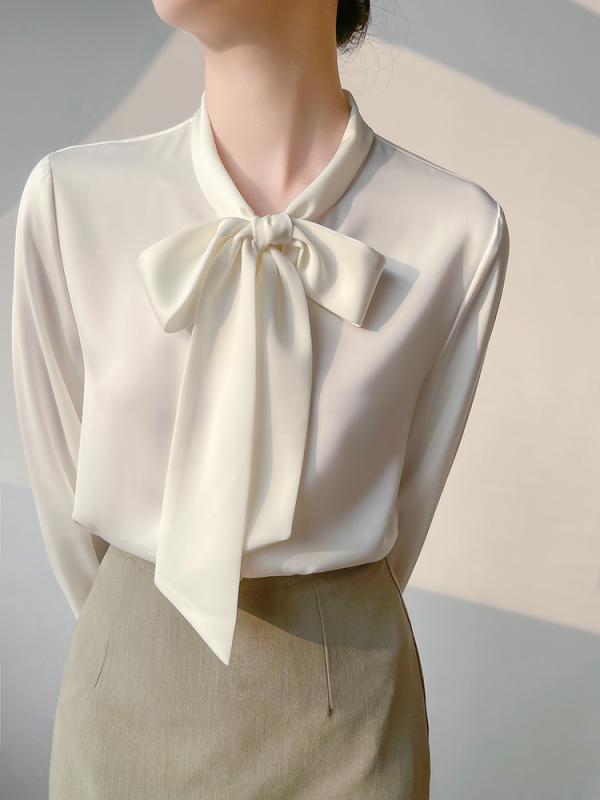 ブラウス 上品 サテン ボウタイ オフィスカジュアル ボウタイブラウス シャツ 長袖 フォーマル オフィス 光沢 高級感 フリル リボン レディース きれいめ 白 ピンク 結婚式 入学式