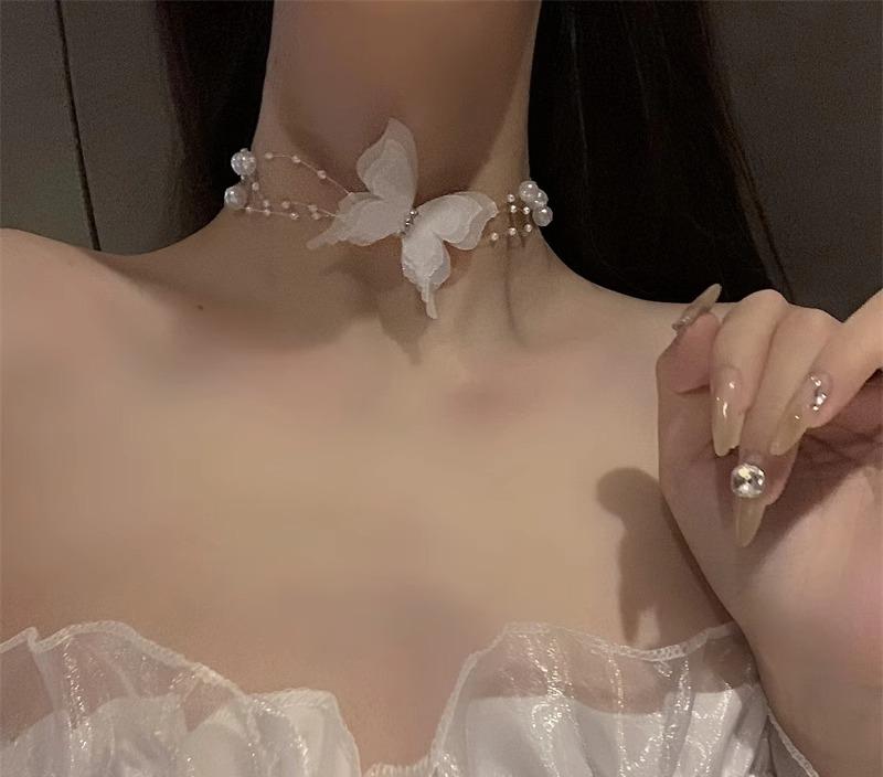 チョーカー ネックレス レディース 蝶々 真珠 バタフライ チェーン チャーム ホワイト ジュエリー リボン 首輪 コスプレ 衣装 パーティー アクセサリー 女...