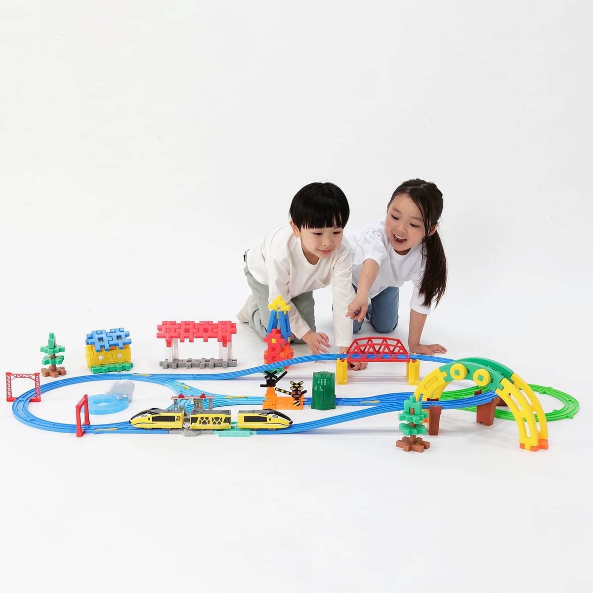 学研 プラレールと遊ぼう! Gakkenニューブロック ジオラマスタートセット(対象年齢:3歳以上)83736