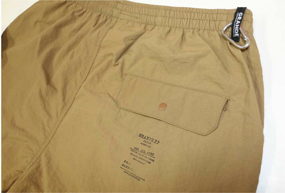 GRANDE(グランデ) GRANDE.F.Pエンブロイド.ナイロンショートパンツCOYOTEBROWN (hrn-gfph21707-56) ユニフォーム ゲームシャツ プラクティスシャツ プラシャツ・パンツ サッカー フットサルクリスマス プレゼント ギフトネット通販 サッカー 用品 セール