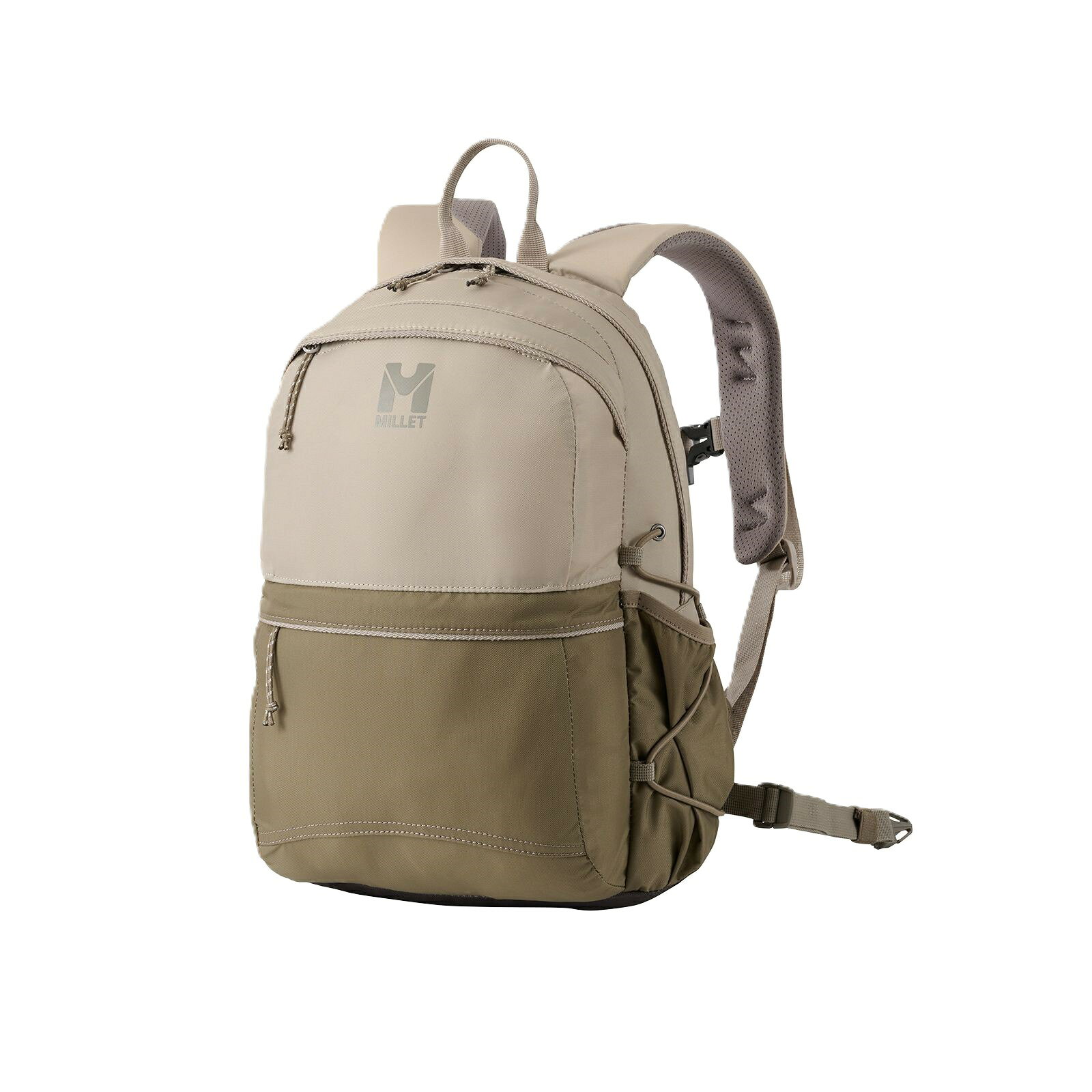 25FW ミレー プラロ NX 14 MILLET ROPE　ハイキング 　登山 バッグパック　 リュック 正規品 タウンユースから旅行での散策、ちょっとしたハイキングにも幅広く使える小型のバックパック。飽きのこないティアドロップ型のフォルム、小柄な女性の背中にも収まりよく、豊富なカラーバリエーションを備えているのが特徴です。クッション性の高い背面は長時間のアクティビティでも安心。ショルダーハーネスにはクッション性と耐久性を備えたEVA素材を採用し、本格アウトドアで培った優れた快適性と疲れにくさを備えます。フロントには大きなジッパーポケットが2つ、両サイドにもマチ付きストレッチポケットを配置し、小さいながらも豊富な収納で荷物の整理もしやすくなっています。 【容量】14L　 【重量】410g 【素材】420D ナイロン100% 【寸法】 W23×H36×D13cm 【Color】ROPE(N3172) ※ブラウザやお使いのモニター環境により、掲載画像と実際の商品の色味が異なる場合があります。