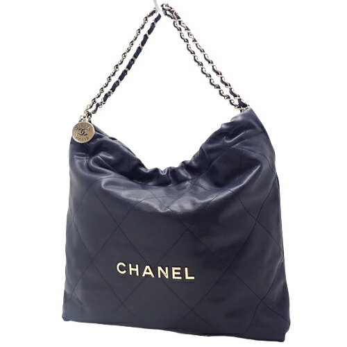CHANEL 2023今季注目のビッグバッグ 巾着バッグが使いやすい CHANEL 2023今季注目のビッグバッグ 巾着バッグが使いやすい