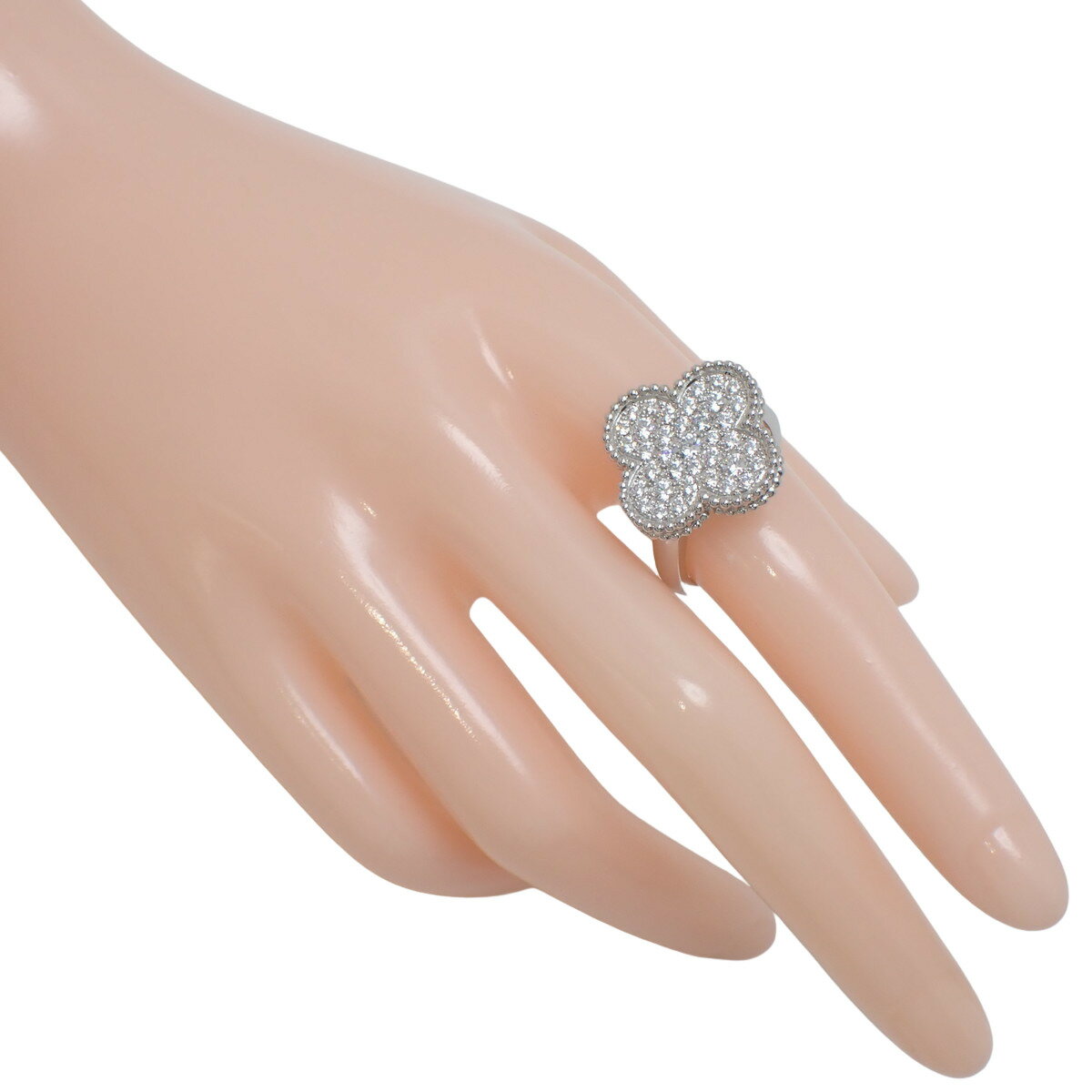 【保証書付】Van Cleef & Arpels(ヴァンクリーフ＆アーペル) マジック アルハンブラ リング ダイヤモンド VCARN9WU00 ホワイトゴールド K18WG 10.7g 指輪 アクセサリー ジュエリー クローバーモチーフ 18(58)号 シルバー銀 レディース 40802176624【中古】【アラモード】