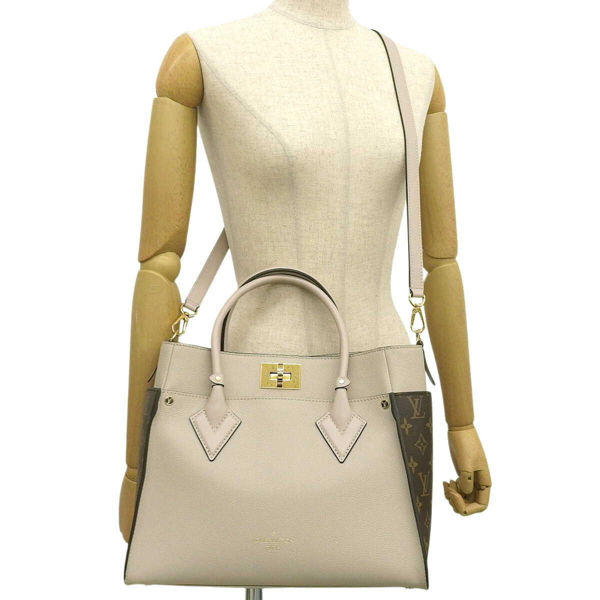 LOUIS VUITTON(ルイ・ヴィトン) オンマイサイドMM ハンドバッグ カーフ モノグラムキャンバス グレージュ ブラウン茶 ゴールド金具 M58485 レディース 40802175773【中古】【アラモード】