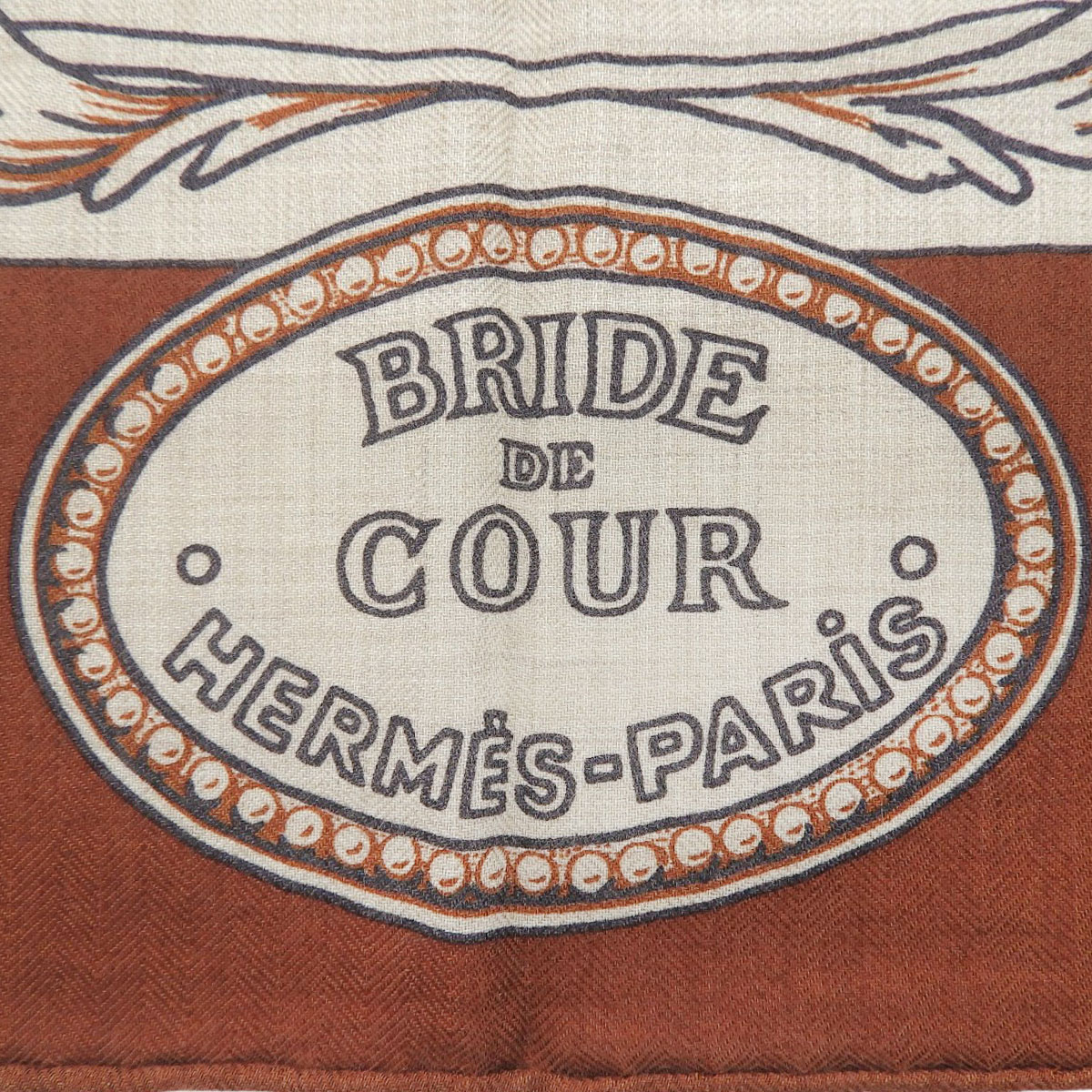 ALAMODEのHERMES(エルメス) Bride de Cour REMIX ブリッド・ドゥ・クール・リミックス 法廷の勒 カレジェアン ブラウン茶 ベージュ カシミヤ シルク スカーフ カレ140 大判スカーフ レディース 40802201186【中古】【アラモード】｜アングル2