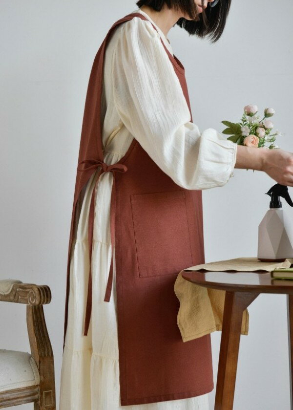 エプロン サイドリボン 無地 かぶるだけ 体型カバー お尻が隠れる キーネック おしゃれ ワンピース ポケット 保育士 美容師 レストラン 料理 花屋 シンプル レディース かわいい ギフト プレゼント