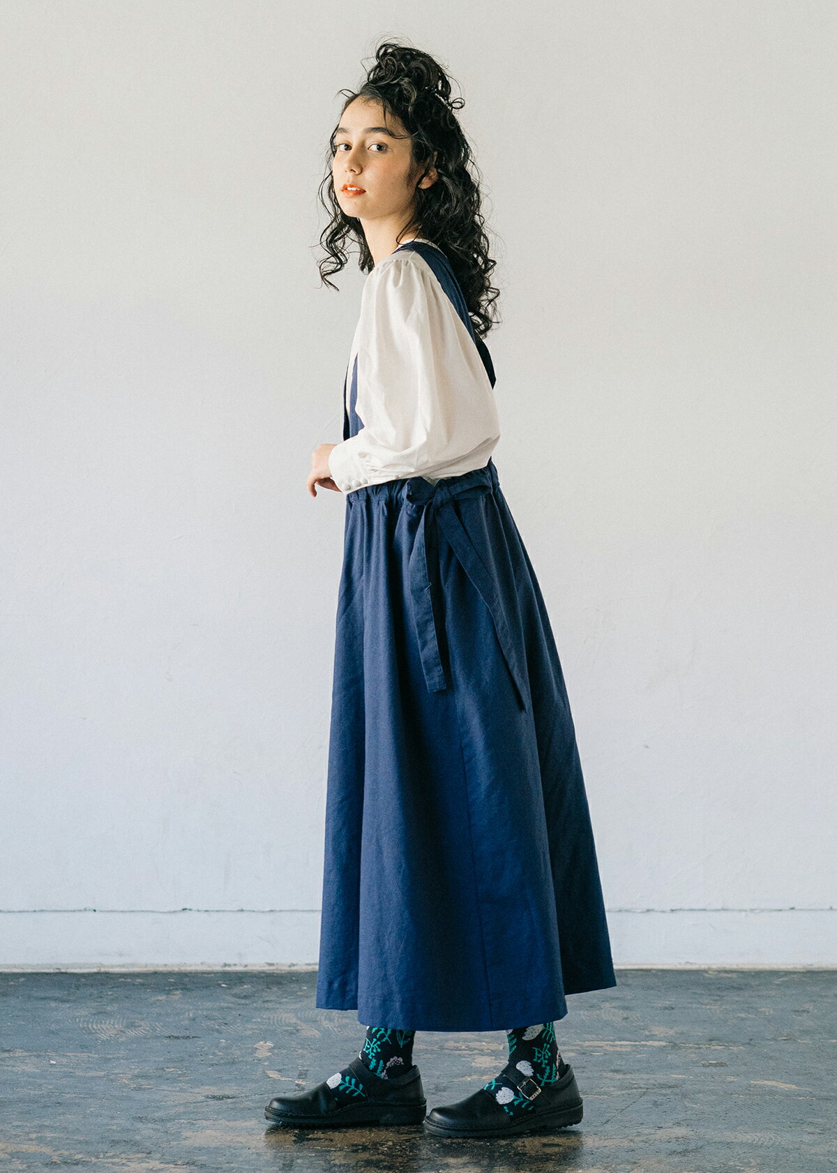 ギフトに最適 リネン ワンピース サイドリボン ネイビー ウエストゴム Alcedo ナチュラルファッション ポケット付き マタニティ対応 度付き対応可 ワンピースレディースファッション Insolite Guadeloupe Voyage Com