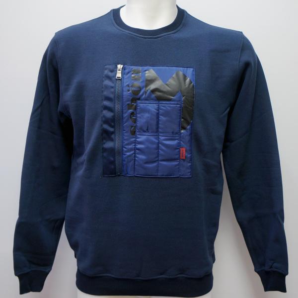 定価　税込み価格￥27500 品番　7325470108-59 素材　　綿100 カラー　ネイビー 生産国　日本 48・L 肩幅　48 身幅　53　（脇下10センチの所） 袖丈　67 着丈　71 50・LL 肩幅　51 身幅　58　（脇下10センチの所） 袖丈　68 着丈　74裏起毛の丸首トレーナーで胸にロゴプリント入りの BIGポケットが付きアクセントになってます！