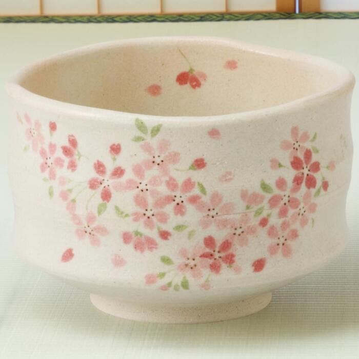 茶道具 抹茶碗 美濃焼 桜紋 抹茶茶碗 日本製 陶器 国産 器 和食器 うつわ お抹茶 抹茶 まっちゃ 茶器 茶道 お茶会 お洒落 かわいい お家カフェ ギフト 抹茶湯呑 抹茶茶碗 贈り物 初心者 稽古 練習用 ※ 信楽焼 波佐見焼 ではありません