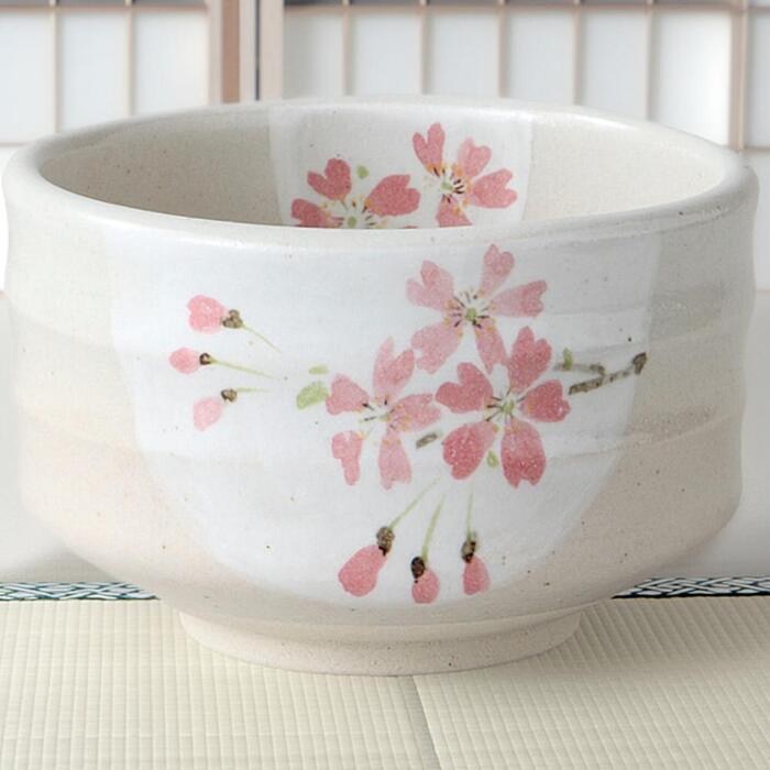 茶道具 抹茶碗 美濃焼 桜半月茶碗 日本製 陶器 国産 器 和食器 うつわ お抹茶 抹茶 まっちゃ 茶器 茶道 お茶会 お洒落 かわいい お家カフェ ギフト 抹茶湯呑 抹茶茶碗 贈り物 初心者 稽古 練習用 ※ 信楽焼 波佐見焼 ではありません