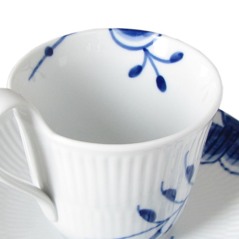 【エントリーでポイント10倍確定】ロイヤルコペンハーゲン ブルーフルーテッド メガ ティーカップ＆ソーサー 食器 ハイハンドル 240ml 2382092 1016909｜ 食器 高級 【スペシャルラッピング660円(別売り)】 alevel-10028048 Alevel(エイレベル) サンプル画像3