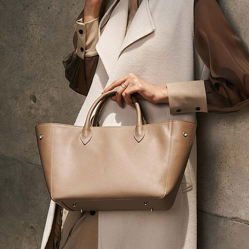 ボストンバッグ 2WAYバッグ 式典 セレモニー 軽い 2WAY レディース フォーマル 上品 高級 上質 レザー 本革 大人 仕事 学校行事 旅行 観劇 コンサート バッグ 鞄 ショルダー 日本製＜サロアフェール 2WAYボストンバッグ グレインドカーフスキンVer. 1941-gr＞ クリスマス