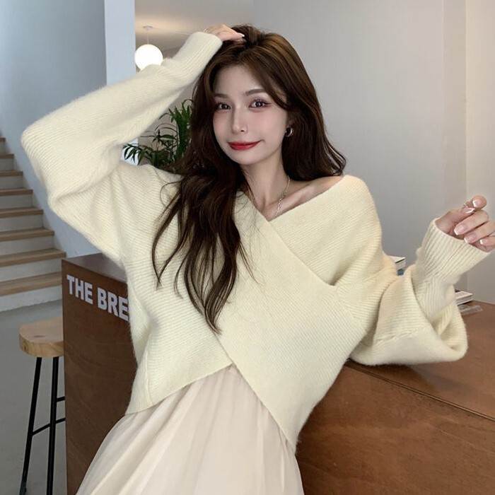 Rakuten - セーター ニット トップス プルオーバー 送料無料 クロス Vネック 長袖 レディース かわいい 大人可愛い きれいめ 上品 こなれ感 シンプル カジュアル 主役級 存在感 個性的 フェミニン デート お出かけ フリーサイズ セーター ホワイト ベージュ ブラウン グレー ブラック