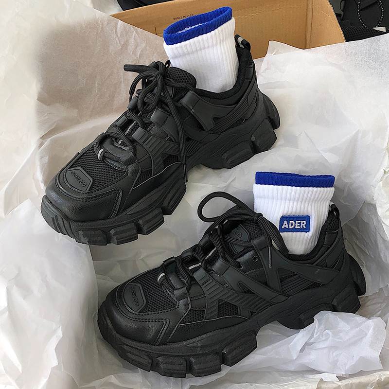 スニーカー 運動靴 シューズ ぺったんこ ラグソール 厚底 送料無料 ボリューム 脚長 レディース かわいい 大人可愛い きれいめ 上品 こなれ感 シンプル カジュアル 主役級 存在感 個性的 お出かけ 学生 スニーカー ベージュ ブラック 22.5cm 23cm スポーティー ラウンドトゥ