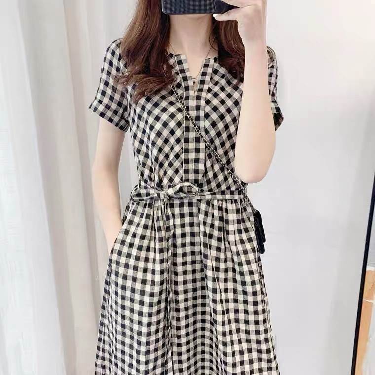 シャツワンピース スカート ひざ丈 ギンガムチェック 送料無料 半袖 襟付き 前開き ウエストマーク レディース かわいい 大人可愛い きれいめ 上品 こなれ感 シンプル カジュアル 主役級 存在感 個性的 楽ちん モノトーン お出かけ シャツワンピース ブラック S M L XL モテ