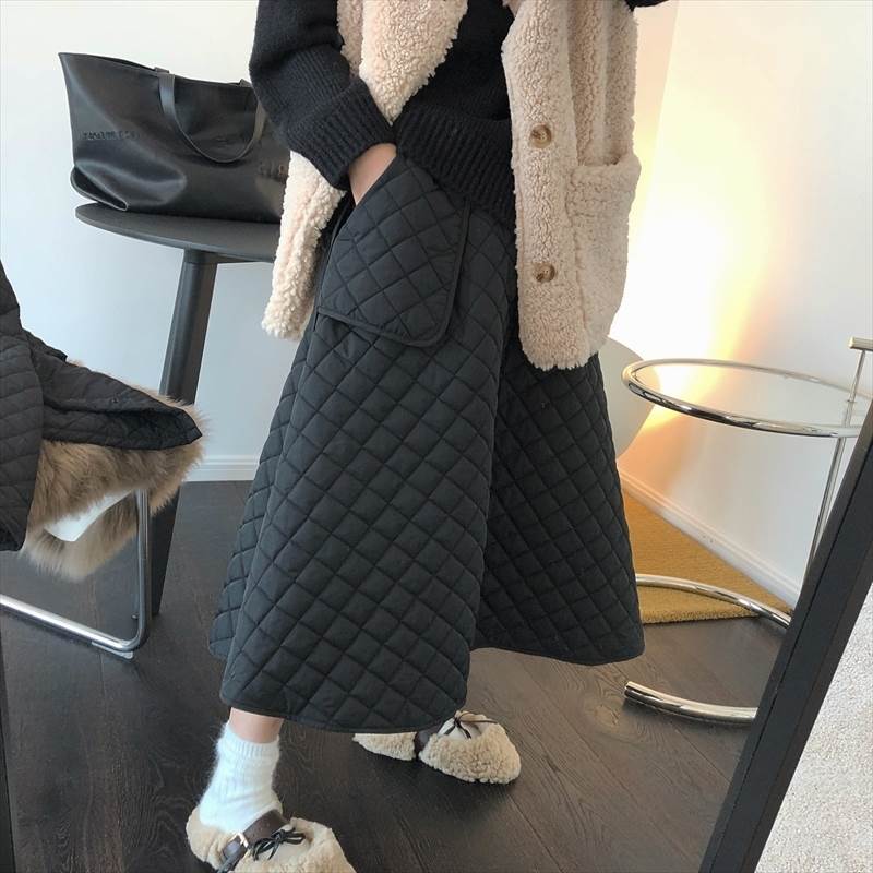 乐天商城 - ボトムス ラップスカート フレア ロング丈 ポケット ボタン キルティング かわいい 大人可愛い きれいめ シンプル カジュアル 大人 大人女子 こなれ感 ラフ ガーリー モード系 モダン 抜け感 無地 裏地付き ラップスカート ベージュ 黒 防寒 冬 部屋着 楽ちん 送料無料