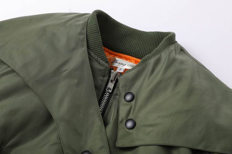 アウター ブルゾン アーミー 上着 ショート丈 長袖 ボリューム袖 ファスナー ポケット リブ 前開き 大人可愛い カジュアル 大人 おしゃれ かっこいい アメカジ ストリート レトロ 大人女子 こなれ感 ラフ メンズライク ボーイッシュ 暖かい ブルゾン 秋 冬 緑 S M L 送料無料