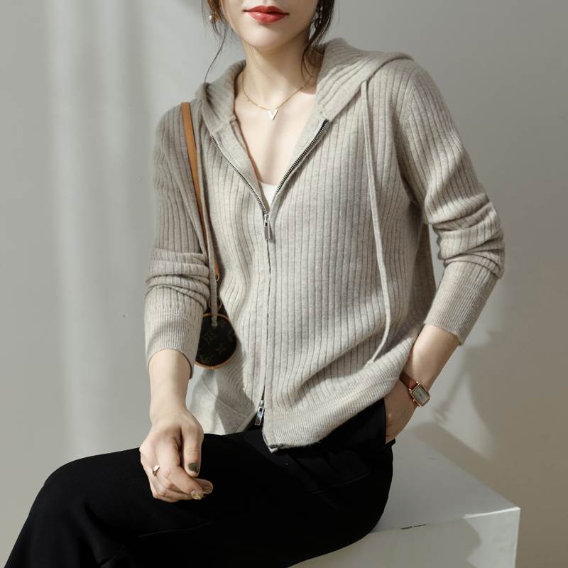 トップスカーディガンパーカーニット...