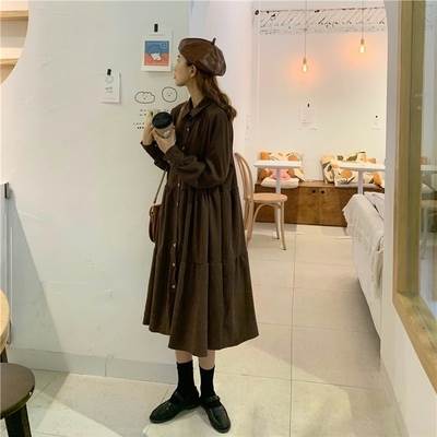 シャツワンピース スカート ひざ下 ミモレ丈 送料無料 長袖 ギャザー 襟付き ボタン 前開き フレア レディース かわいい 大人可愛い きれいめ こなれ感 シンプル カジュアル 主役級 存在感 個性的 モダン フェミニン デート お出かけ シャツワンピース ブラウン S M L XL